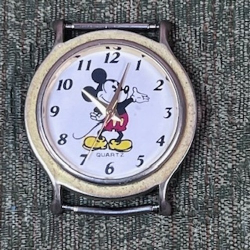 Mickey Mouse Quartz Analog Wristwatch Classic Disney Design Needs Band & Battery